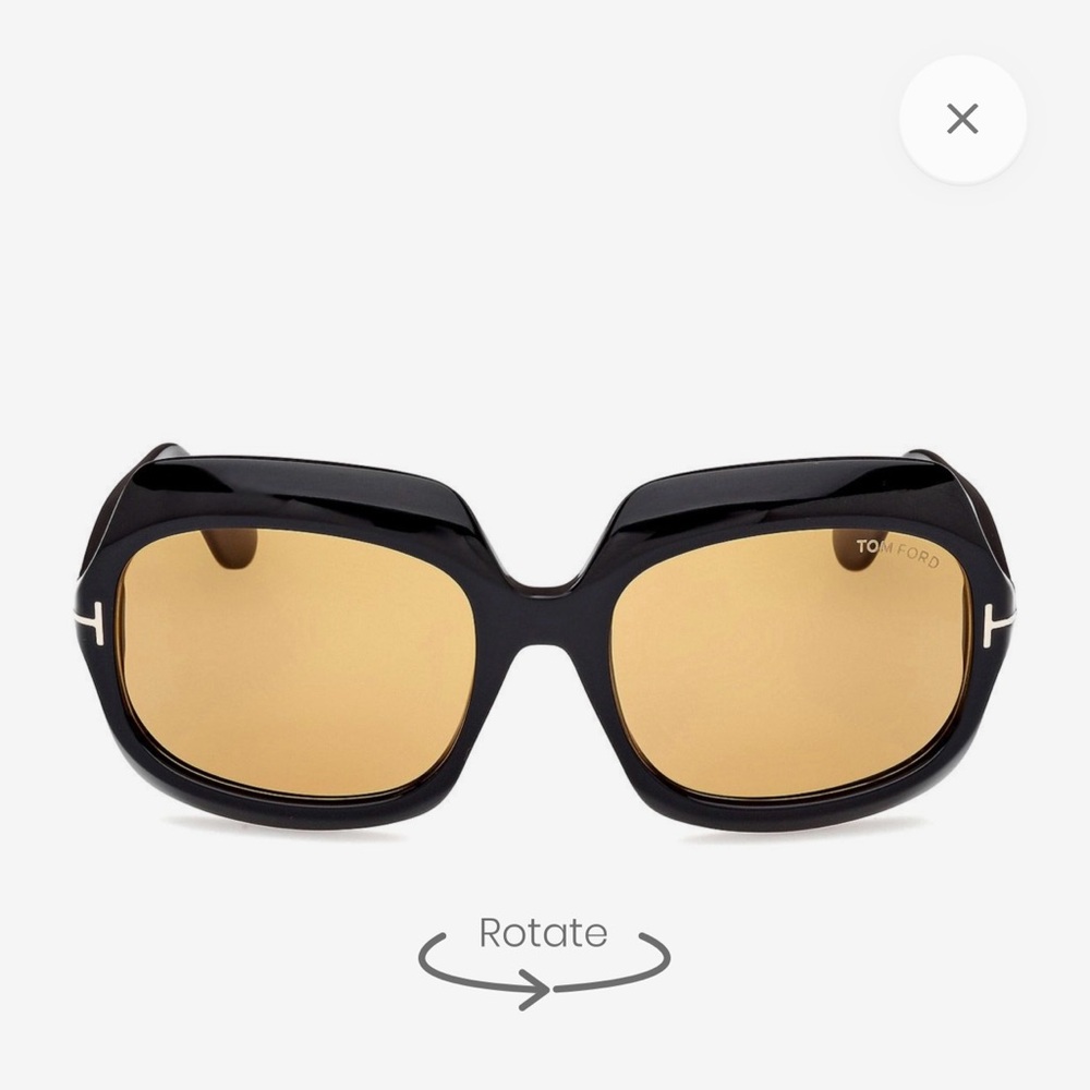 Tom Ford Women's Sunglasses in Black and Gold